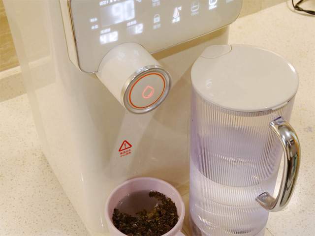 告別水質(zhì)煩惱，盡享健康生活——九陽(yáng)臺(tái)式凈飲機(jī)濾芯，3年免更換，富含天然鍶元素